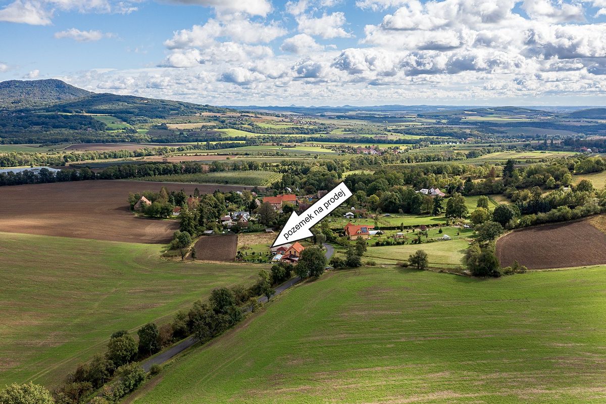 Prodej stavebního pozemku 1296 m² – fotografie 3