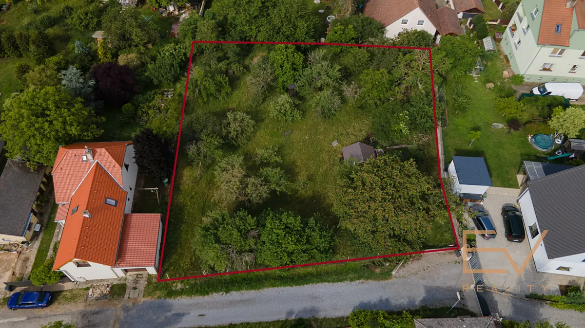 Prodej stavebního pozemku 917 m²