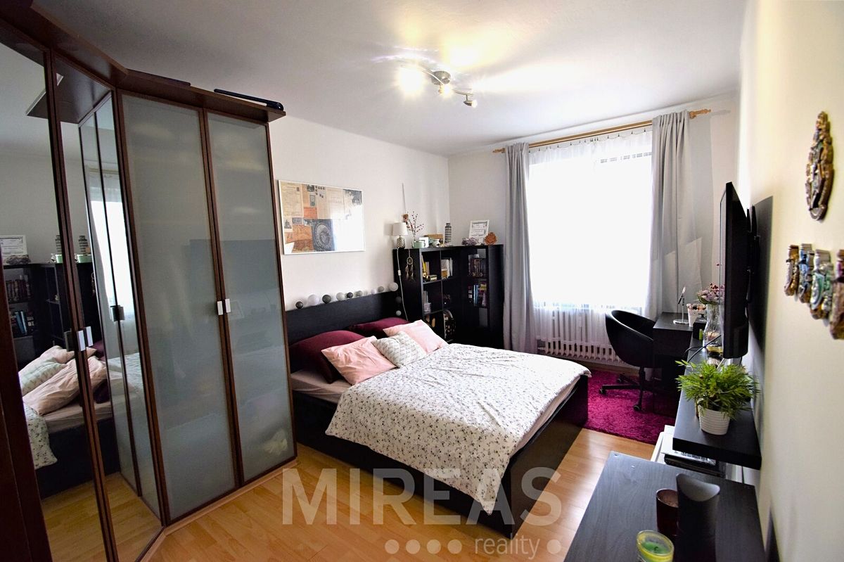 Pronájem bytu 2+1 52 m² – fotografie 4