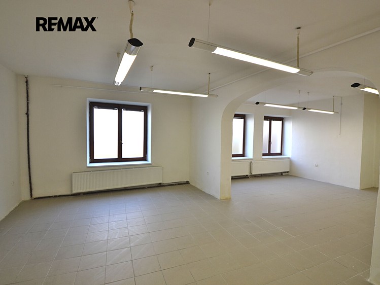 Комерційне приміщення на продаж, 307 м² (6 з 82)