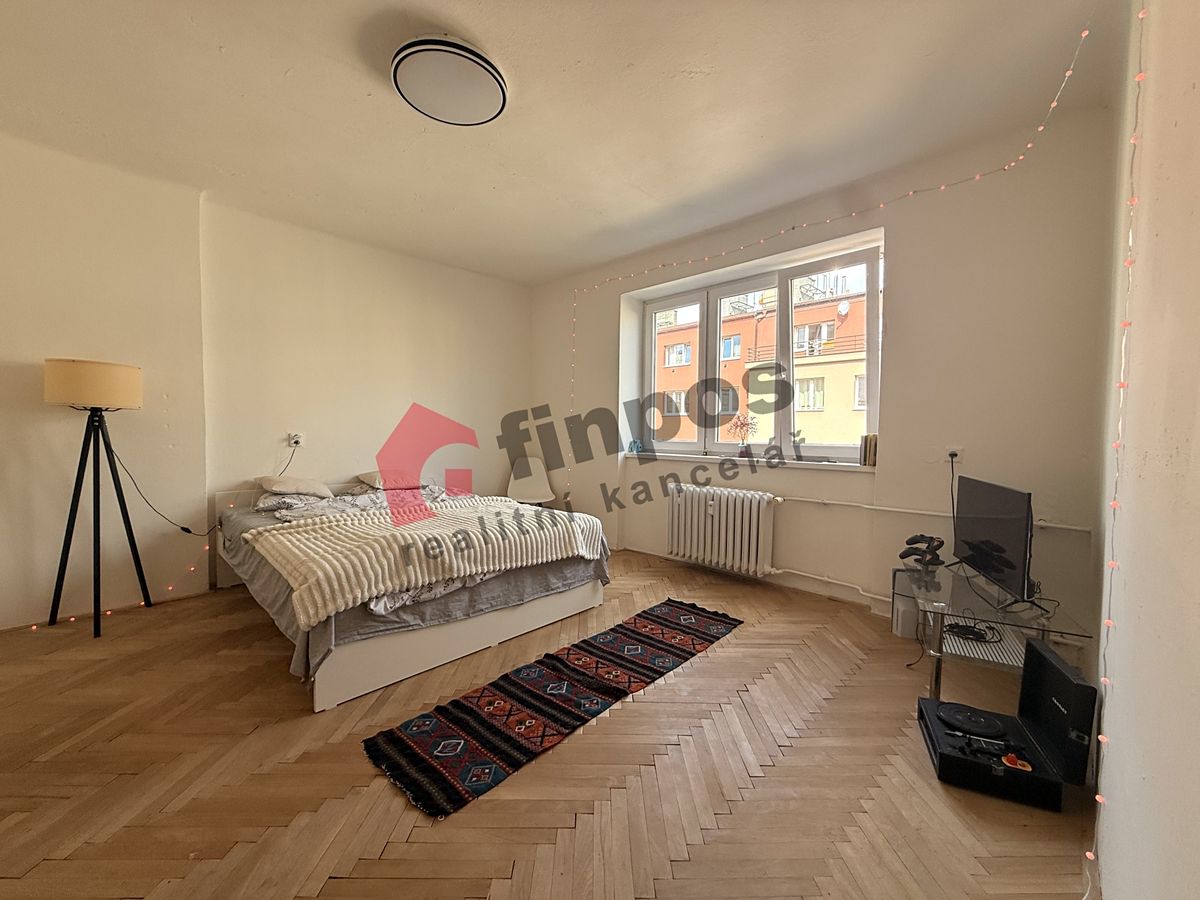 Pronájem bytu 1+1 38 m²