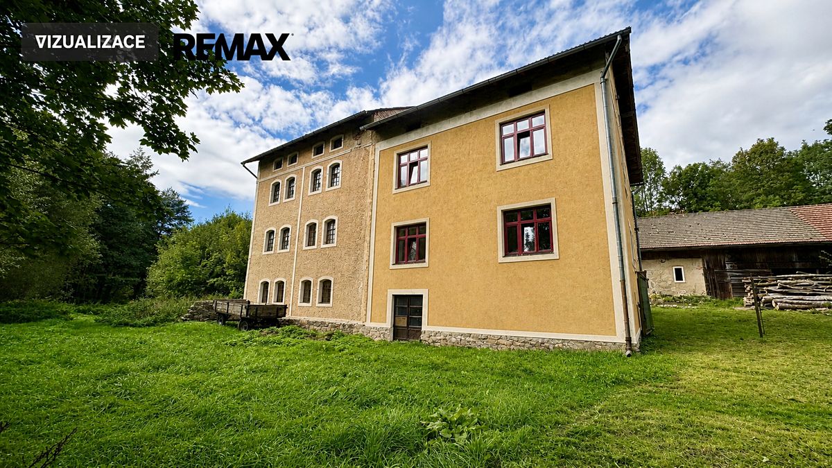 Prodej rodinného domu 195 m², pozemek 10497 m²