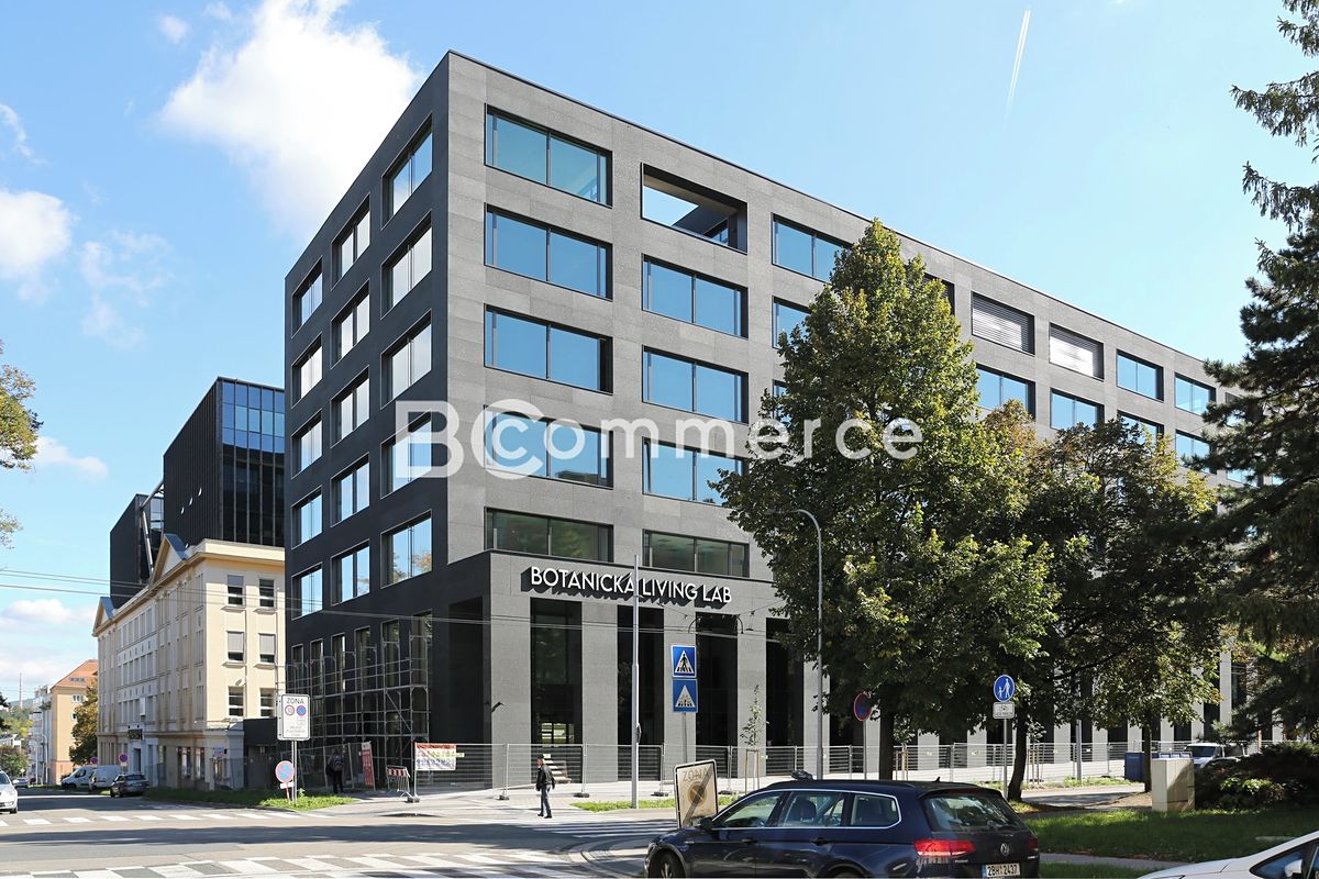 Pronájem kanceláře 1000 m² – fotografie 3