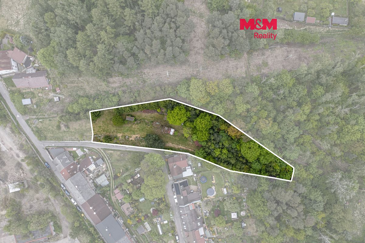 Prodej stavebního pozemku 2842 m²