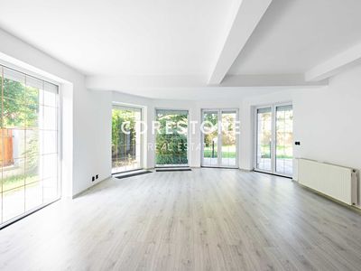 Prodej rodinného domu 275 m², pozemek 730 m²