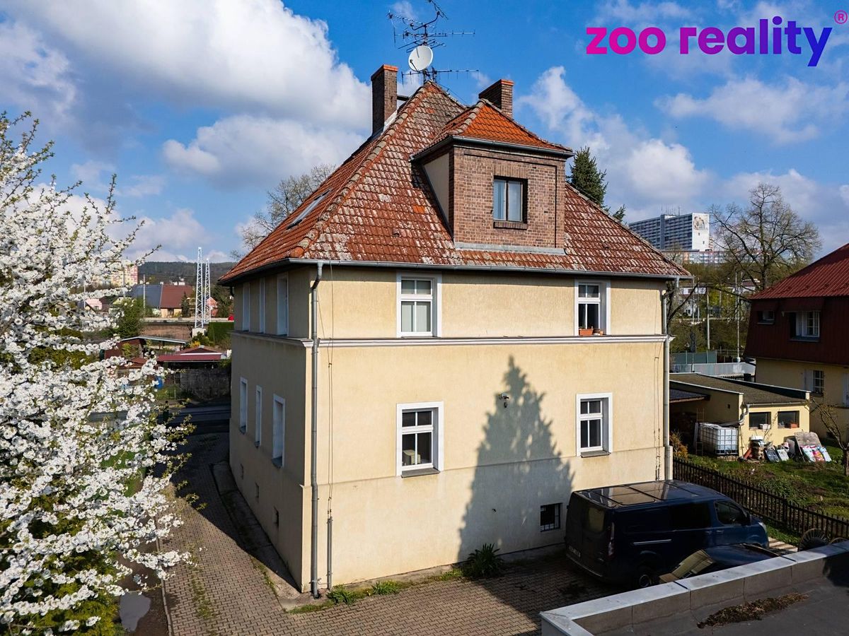 Prodej vícegeneračního domu 381 m², pozemek 697 m² – fotografie 4