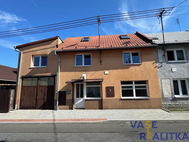 Pronájem rodinného domu 240 m², pozemek 240 m², Podhradní Lhota – náhled fotky 1