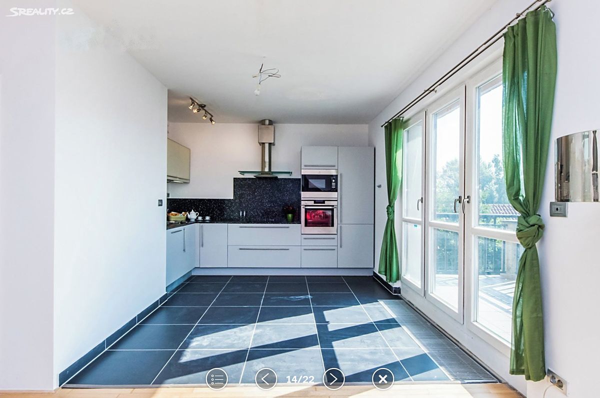 Pronájem bytu 2+kk 82 m² – fotografie 4