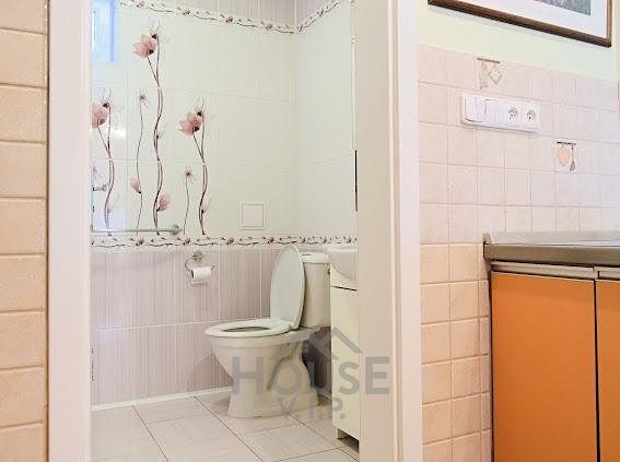 Prodej rodinného domu 230 m², pozemek 425 m² – fotografie 5