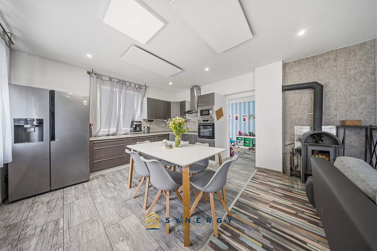 Prodej rodinného domu 104 m², pozemek 1557 m² – fotografie 2