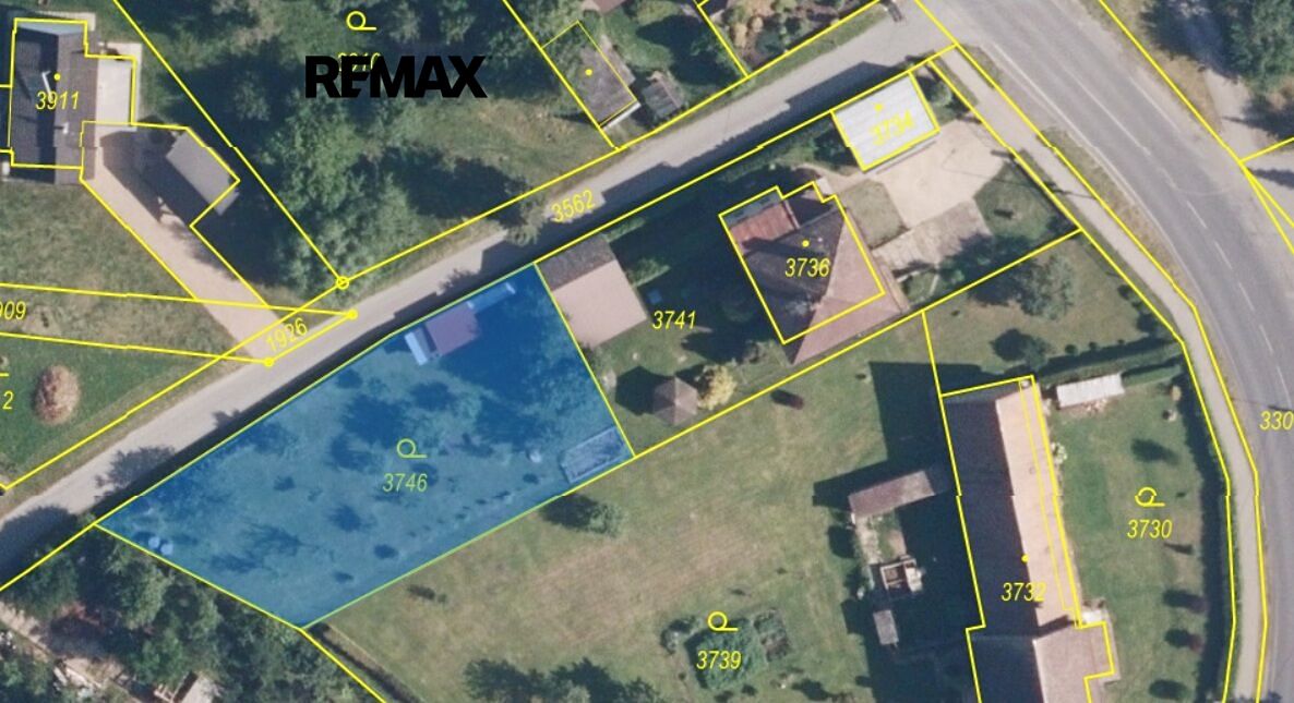 Prodej stavebního pozemku 792 m² – fotografie 3