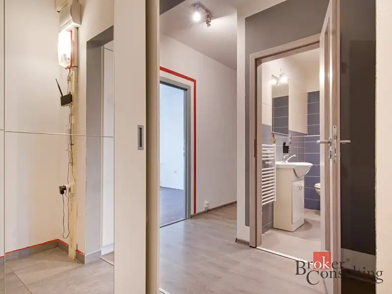 Pronájem bytu 2+kk 42 m², Velešín – náhled fotky 3