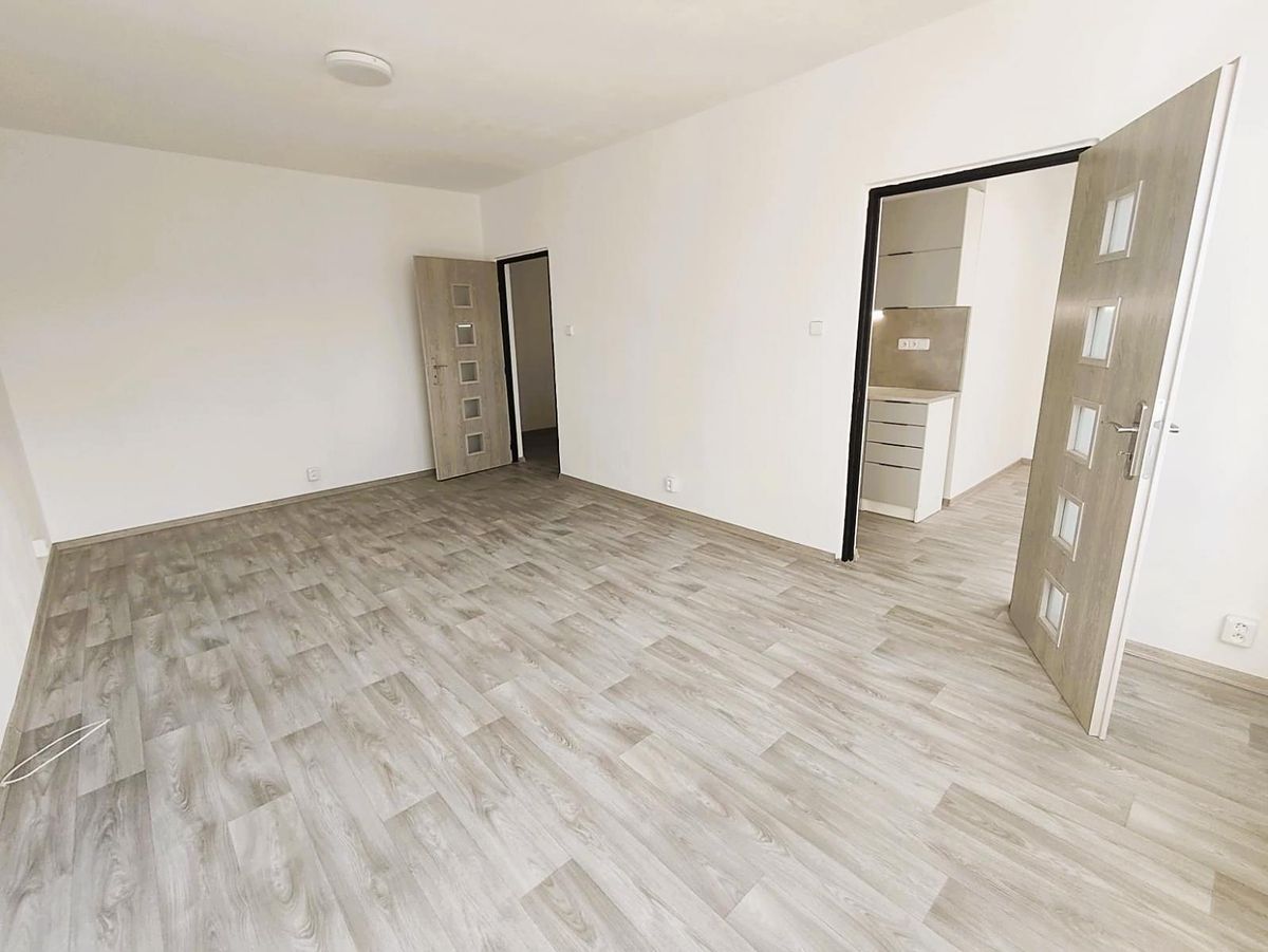 Pronájem bytu 2+1 62 m² – fotografie 5