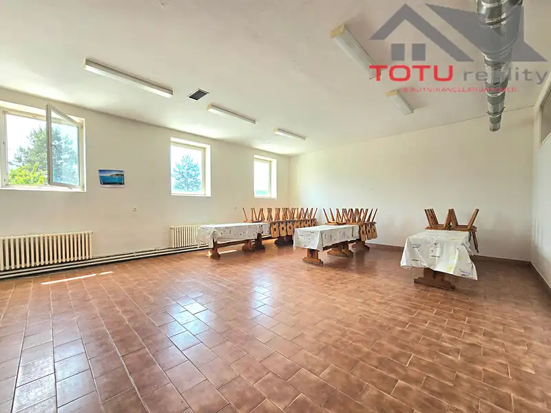 Pronájem kanceláře 400 m², Černožice – náhled fotky 3