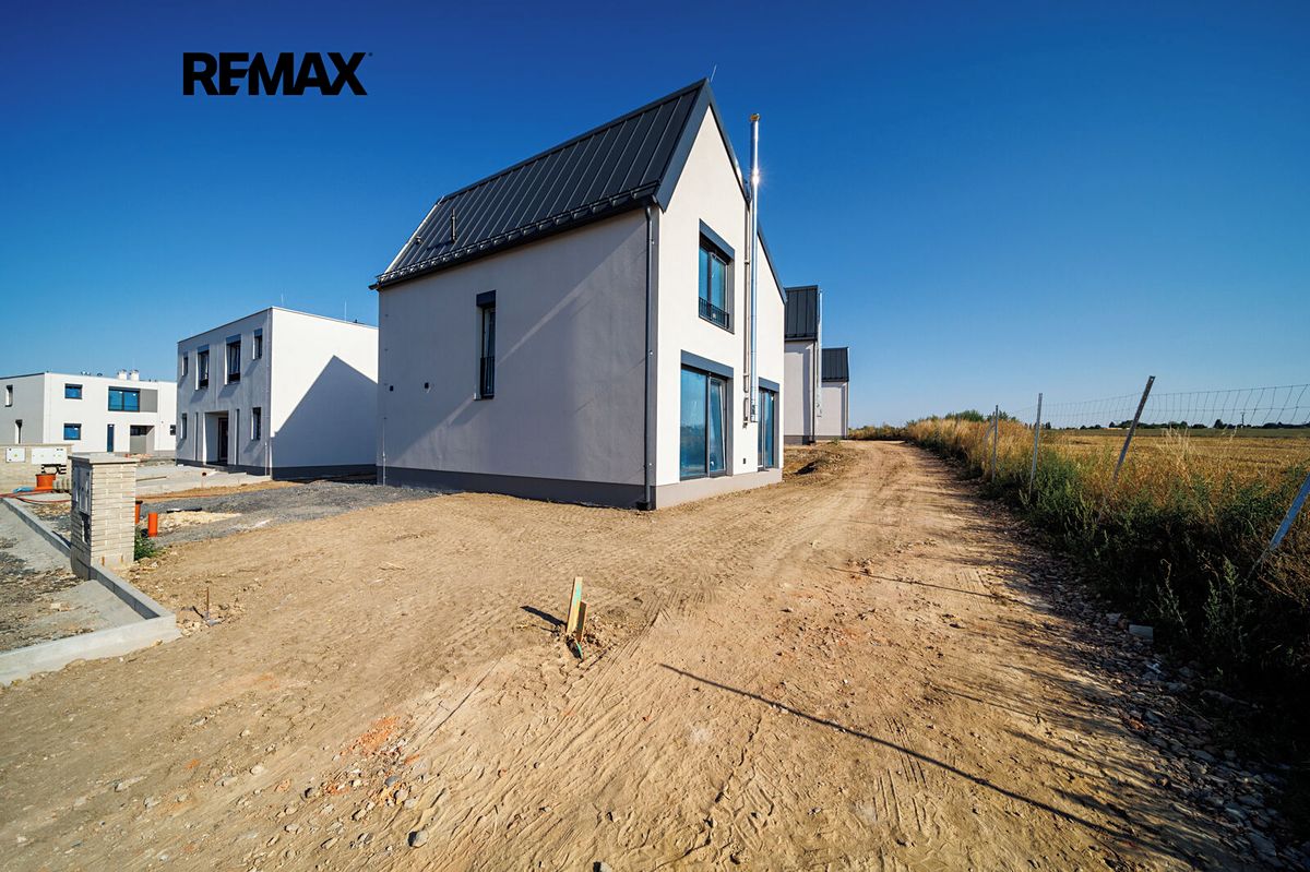 Prodej rodinného domu 119 m², pozemek 474 m² – fotografie 2