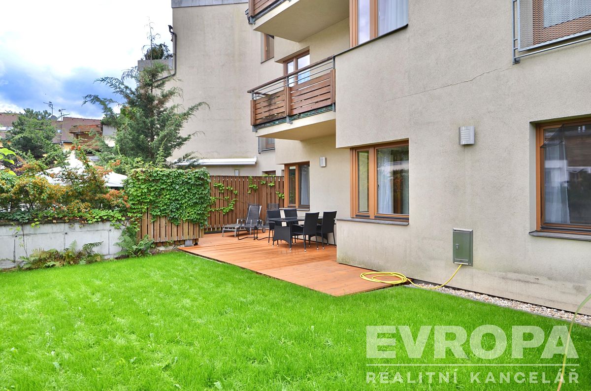 Pronájem bytu 2+kk 160 m²