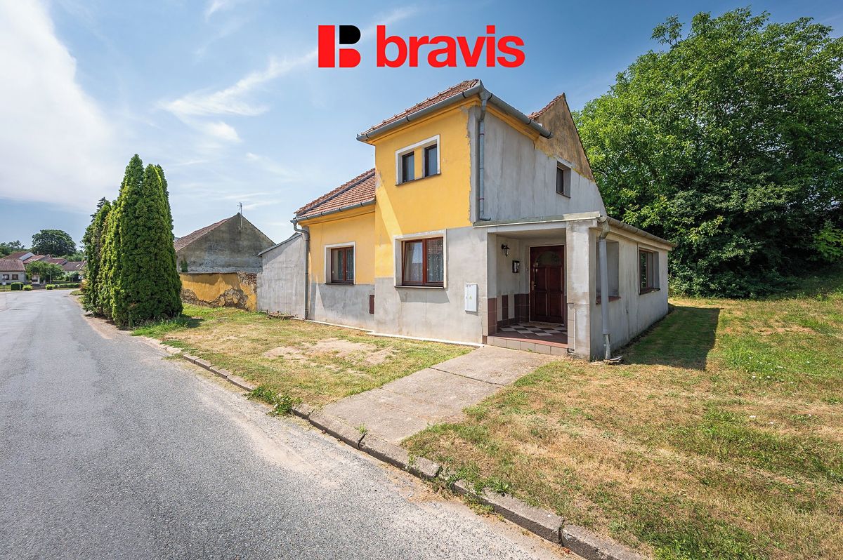 Prodej rodinného domu 415 m², pozemek 549 m² – fotografie 3