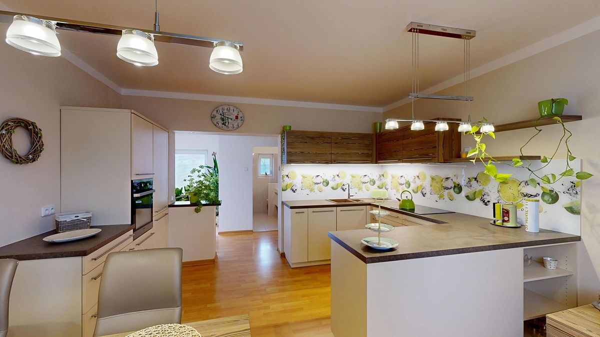 Prodej vícegeneračního domu 250 m², pozemek 542 m² – fotografie 2