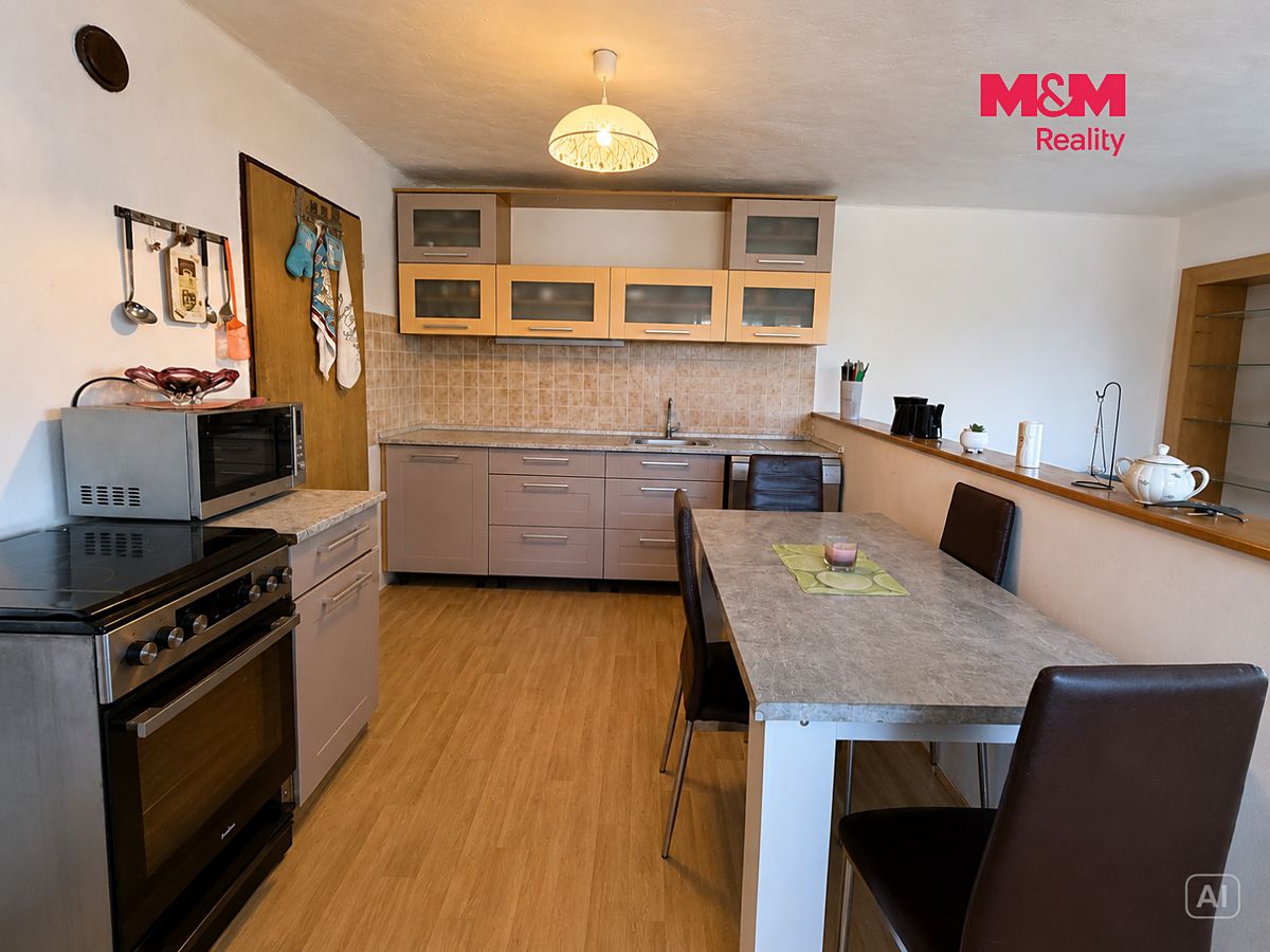 Prodej rodinného domu 124 m², pozemek 2762 m² – fotografie 2