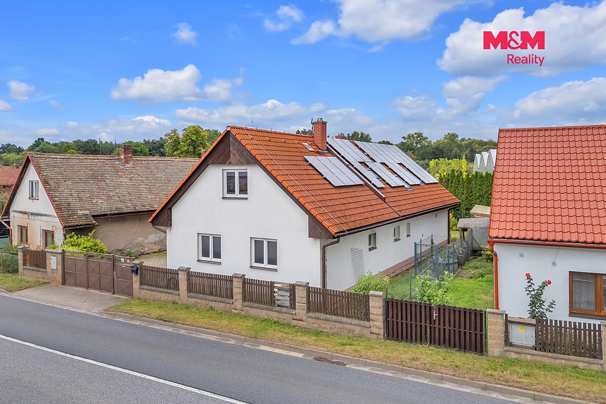 Prodej rodinného domu 201 m², pozemek 478 m² – fotografie 2