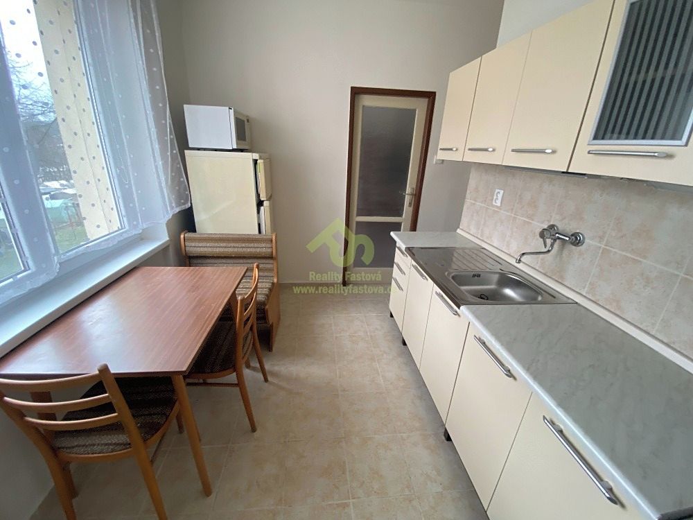 Pronájem bytu 2+1 60 m² – fotografie 2