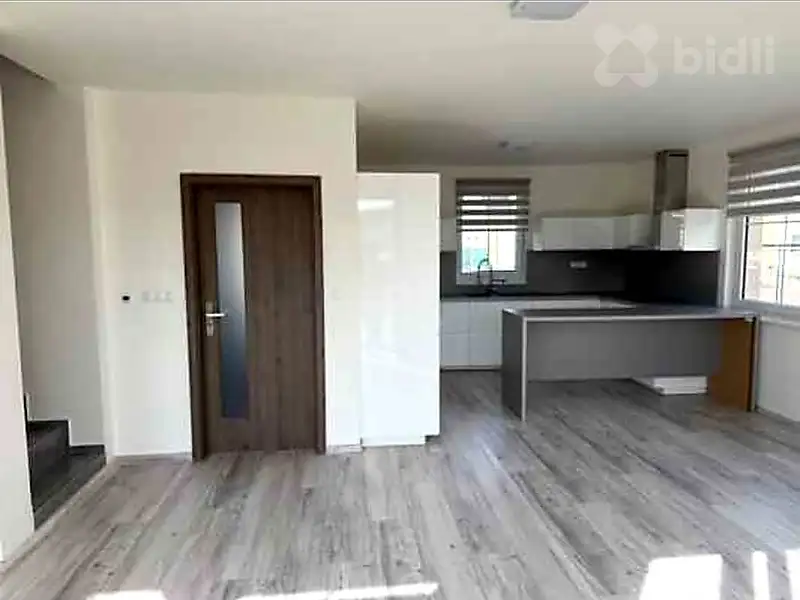 Pronájem rodinného domu 120 m², pozemek 700 m², Postřižín – náhled fotky 3