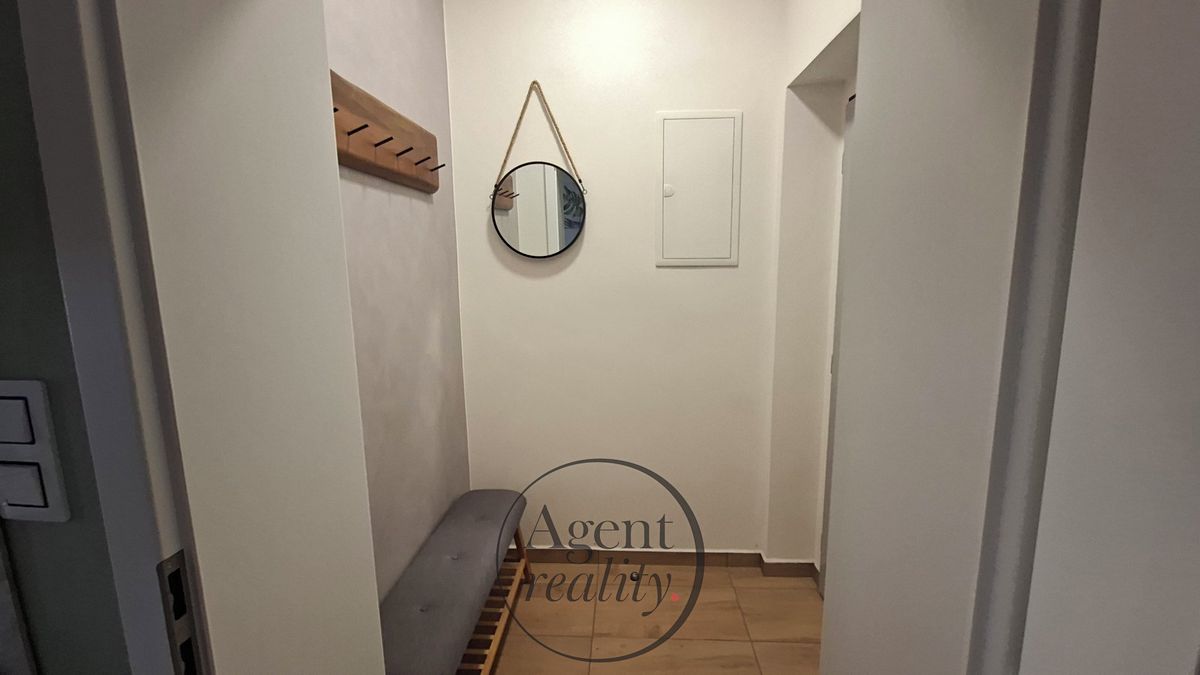 Pronájem bytu 2+kk 38 m² – fotografie 5