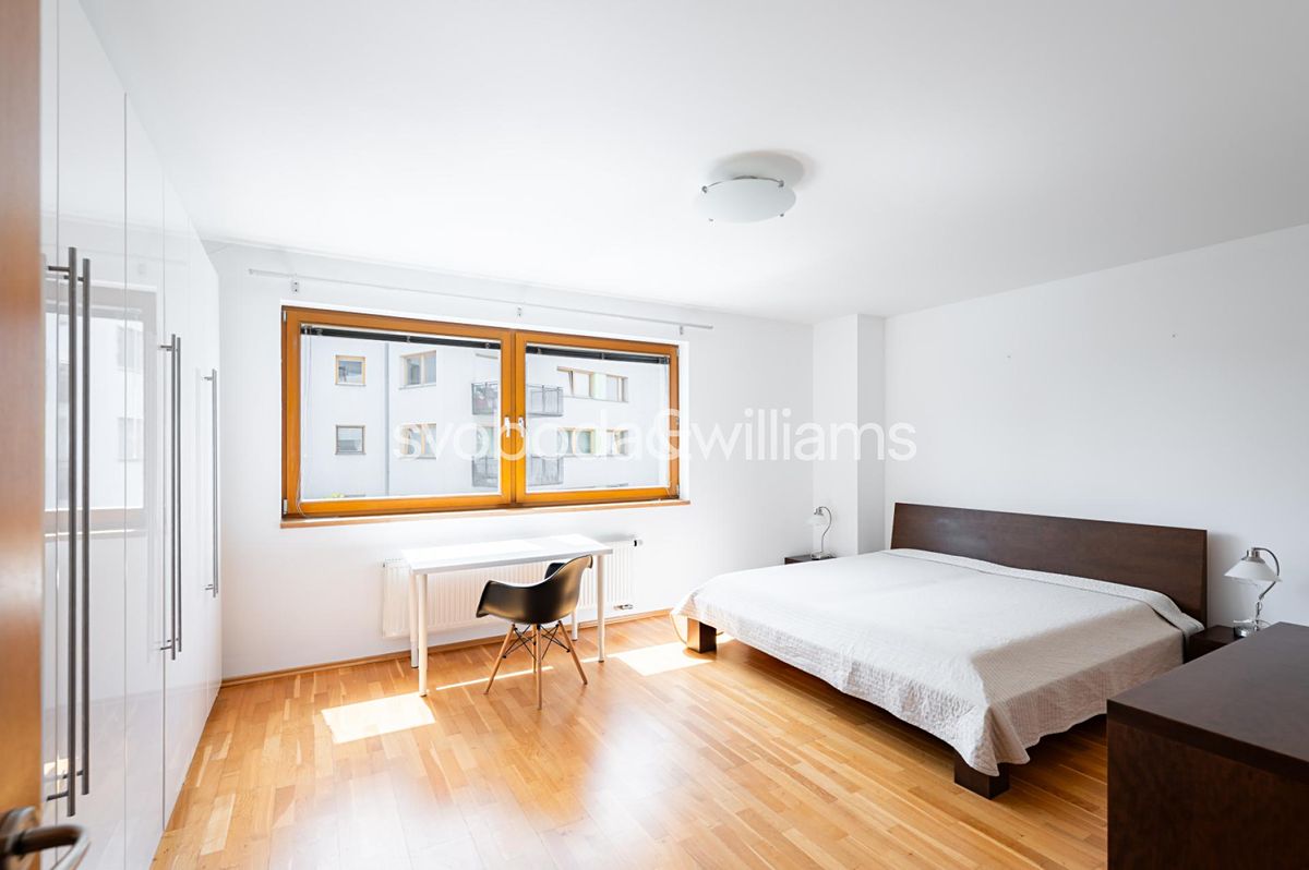 Pronájem bytu 3+kk 96 m² – fotografie 3