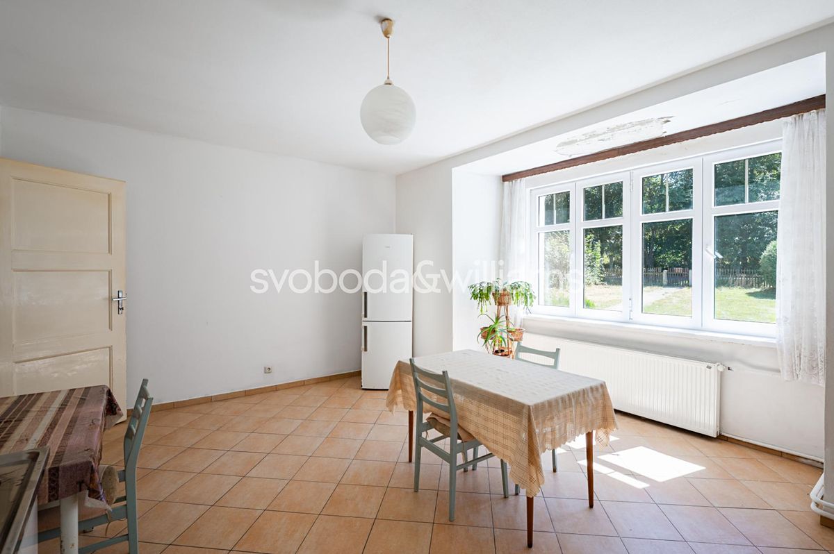 Prodej rodinného domu 167 m², pozemek 1726 m² – fotografie 2