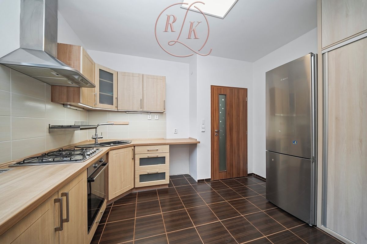 Prodej rodinného domu 150 m², pozemek 164 m² – fotografie 5
