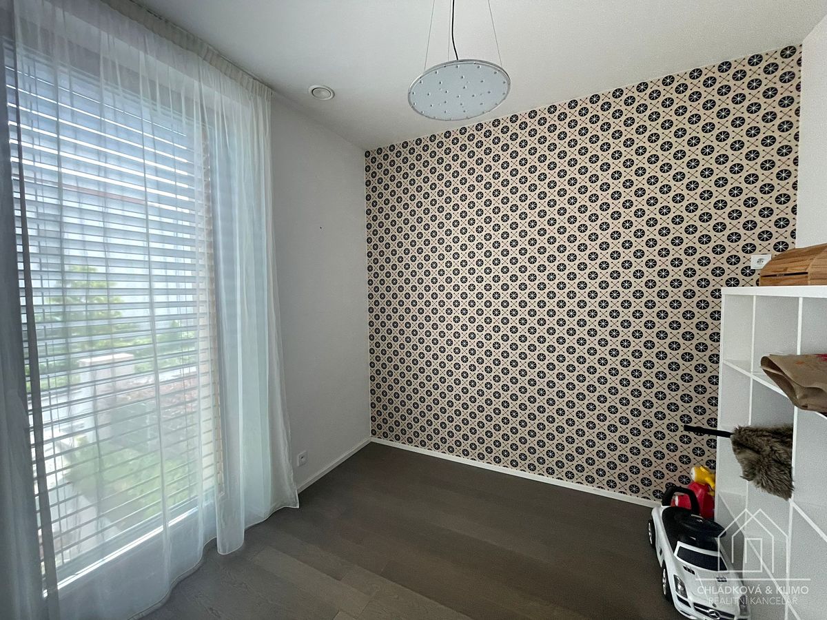 Pronájem rodinného domu 170 m², pozemek 168 m² – fotografie 5