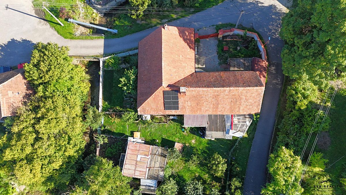 Prodej rodinného domu 104 m², pozemek 675 m² – fotografie 4