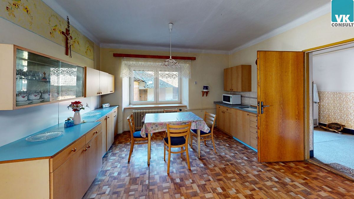 Prodej rodinného domu 173 m², pozemek 12127 m² – fotografie 4