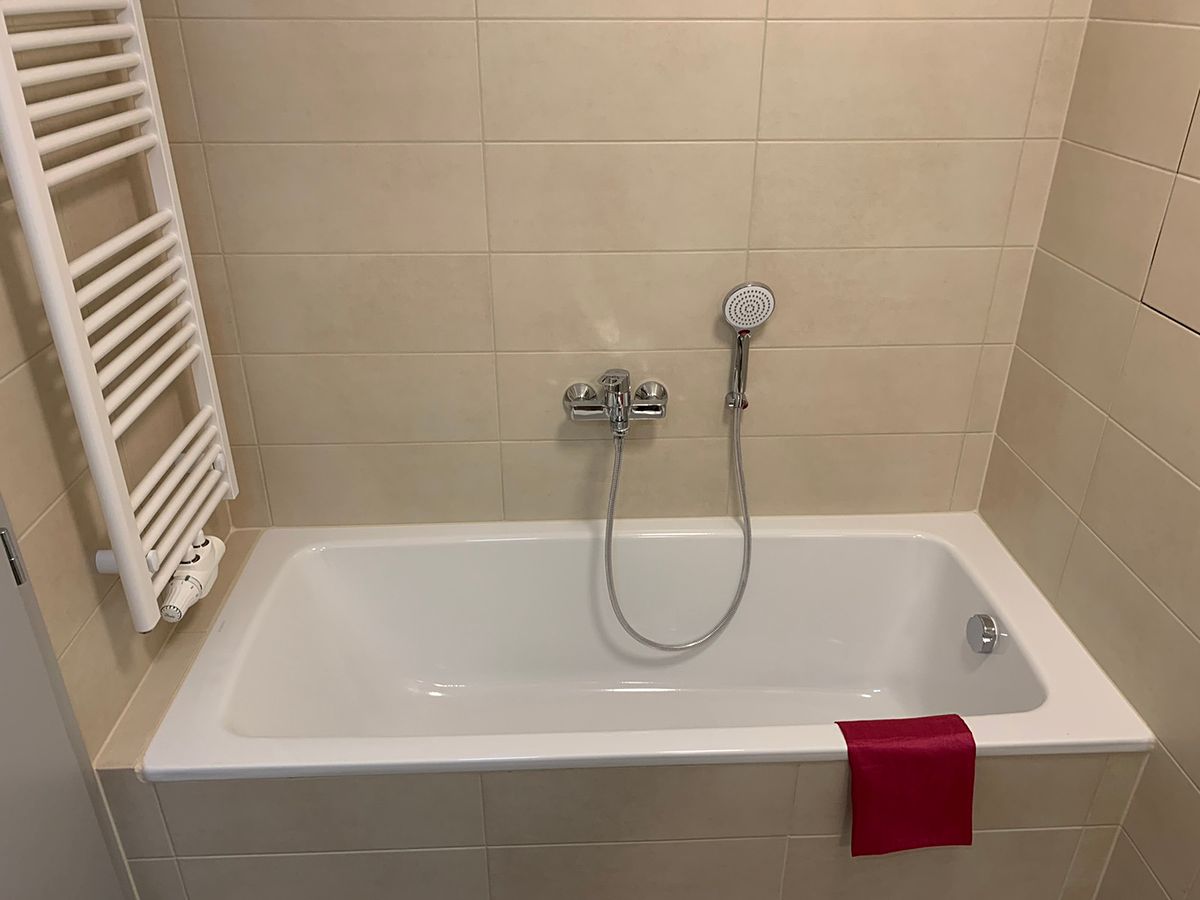 Pronájem bytu 1+kk 30 m² – fotografie 2