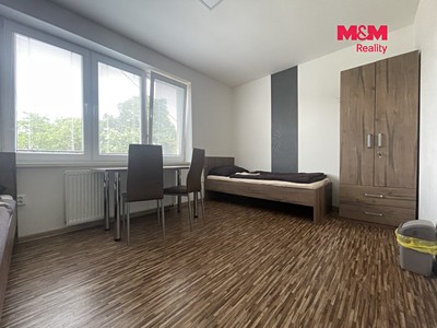 Комерційне приміщення в оренду, 92 м² (2 з 15)