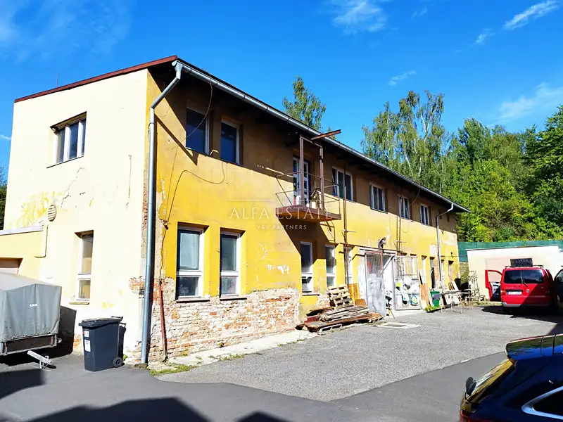Prodej výrobní haly, prostoru 360 m², Karlovy Vary – náhled fotky 2