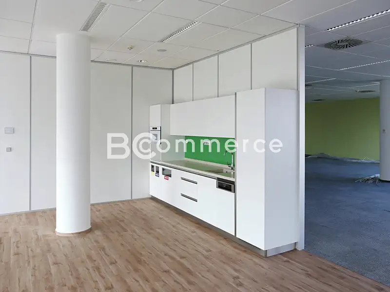 Pronájem kanceláře 572 m², Brno – náhled fotky 3