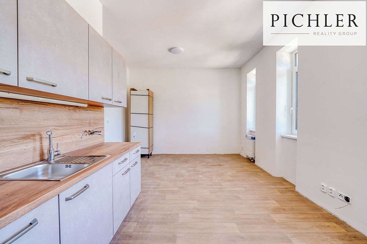 Pronájem bytu 1+kk 35 m² – fotografie 2