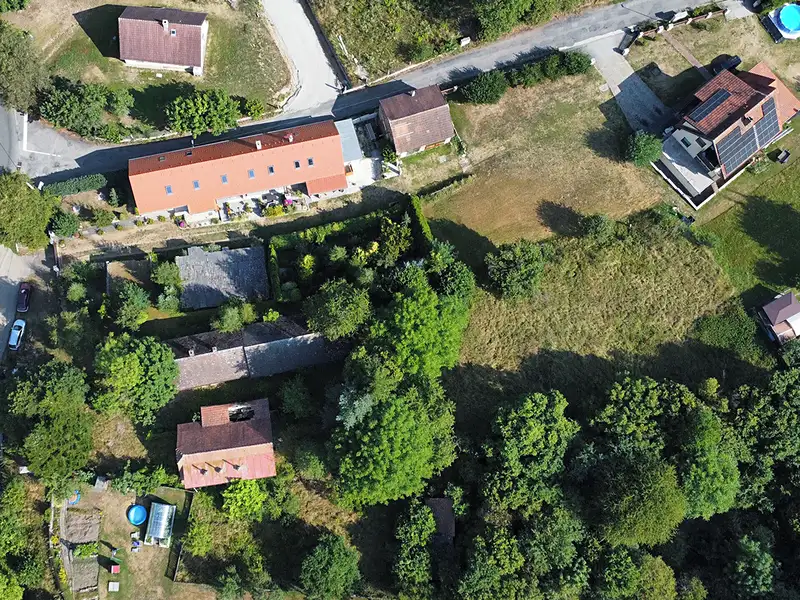 Prodej stavebního pozemku 3975 m², Týnec nad Sázavou – náhled fotky 2