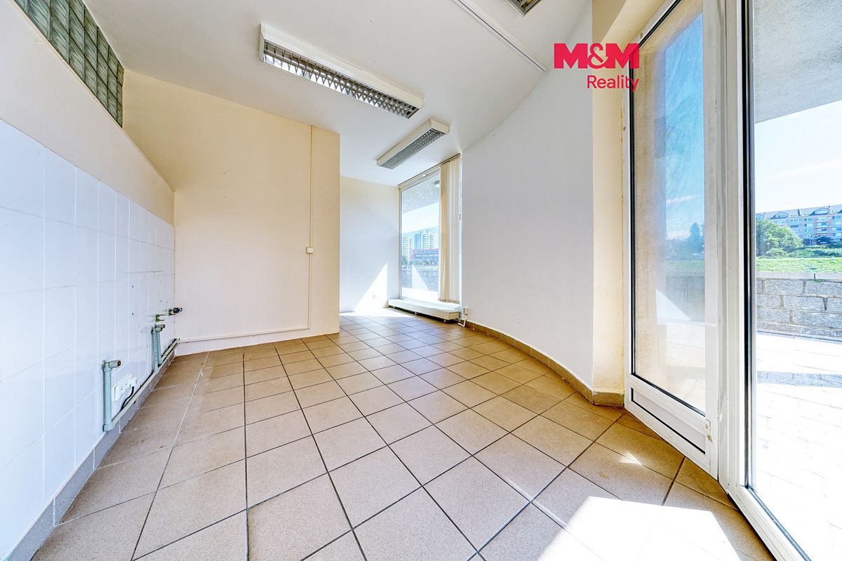 Prodej kanceláře 53 m²