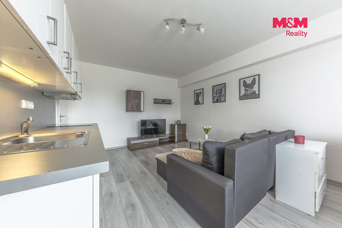 Pronájem bytu 2+kk 42 m² – fotografie 2