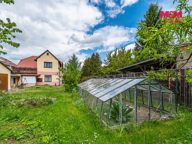 Prodej rodinného domu 187 m², pozemek 1141 m², Praha – náhled fotky 2
