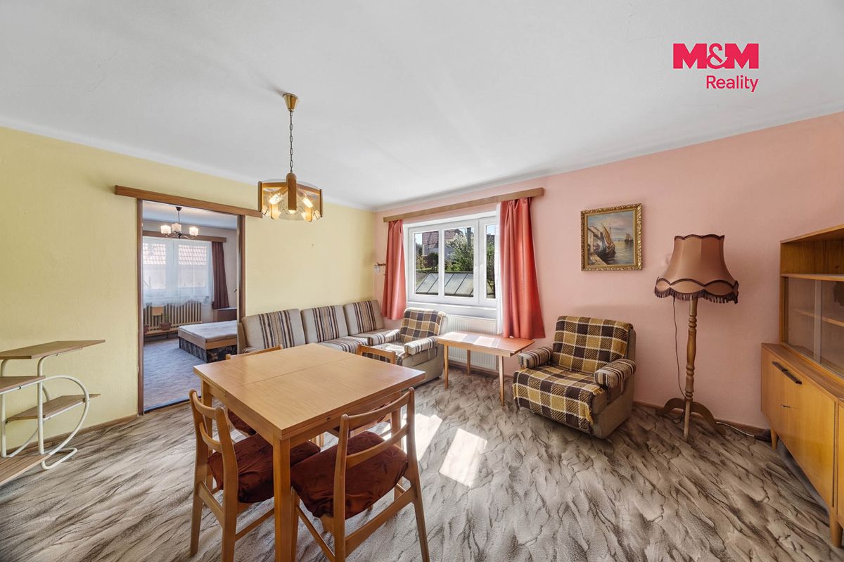 Prodej rodinného domu 167 m², pozemek 619 m² – fotografie 2