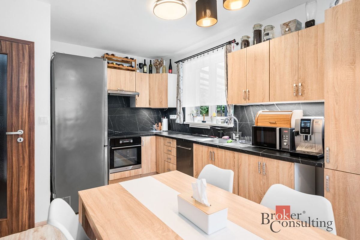 Prodej rodinného domu 71 m², pozemek 568 m² – fotografie 3