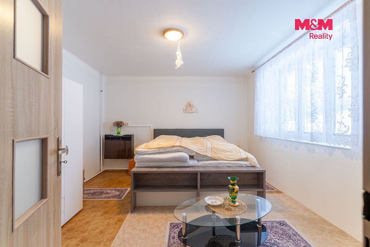 Prodej rodinného domu 180 m², pozemek 4410 m² – fotografie 2