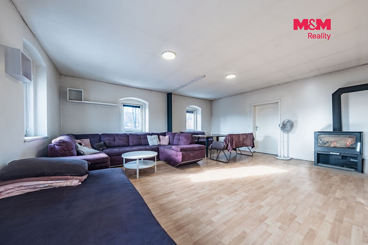 Prodej rodinného domu 480 m², pozemek 1898 m² – fotografie 5
