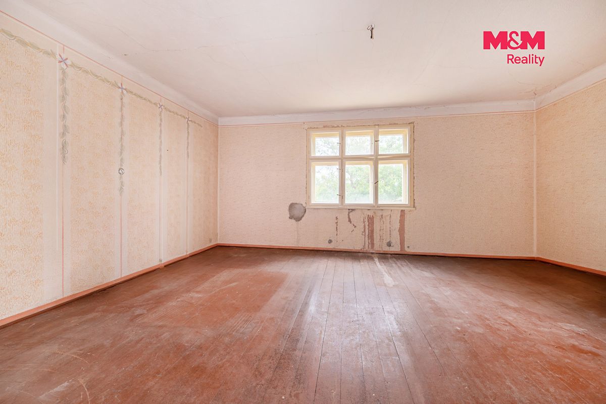 Prodej rodinného domu 164 m², pozemek 2479 m² – fotografie 4