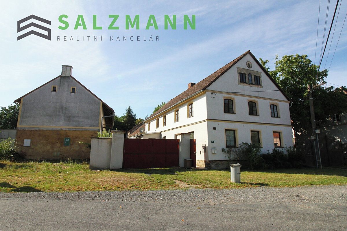 Prodej rodinného domu 280 m², pozemek 1586 m² – fotografie 3