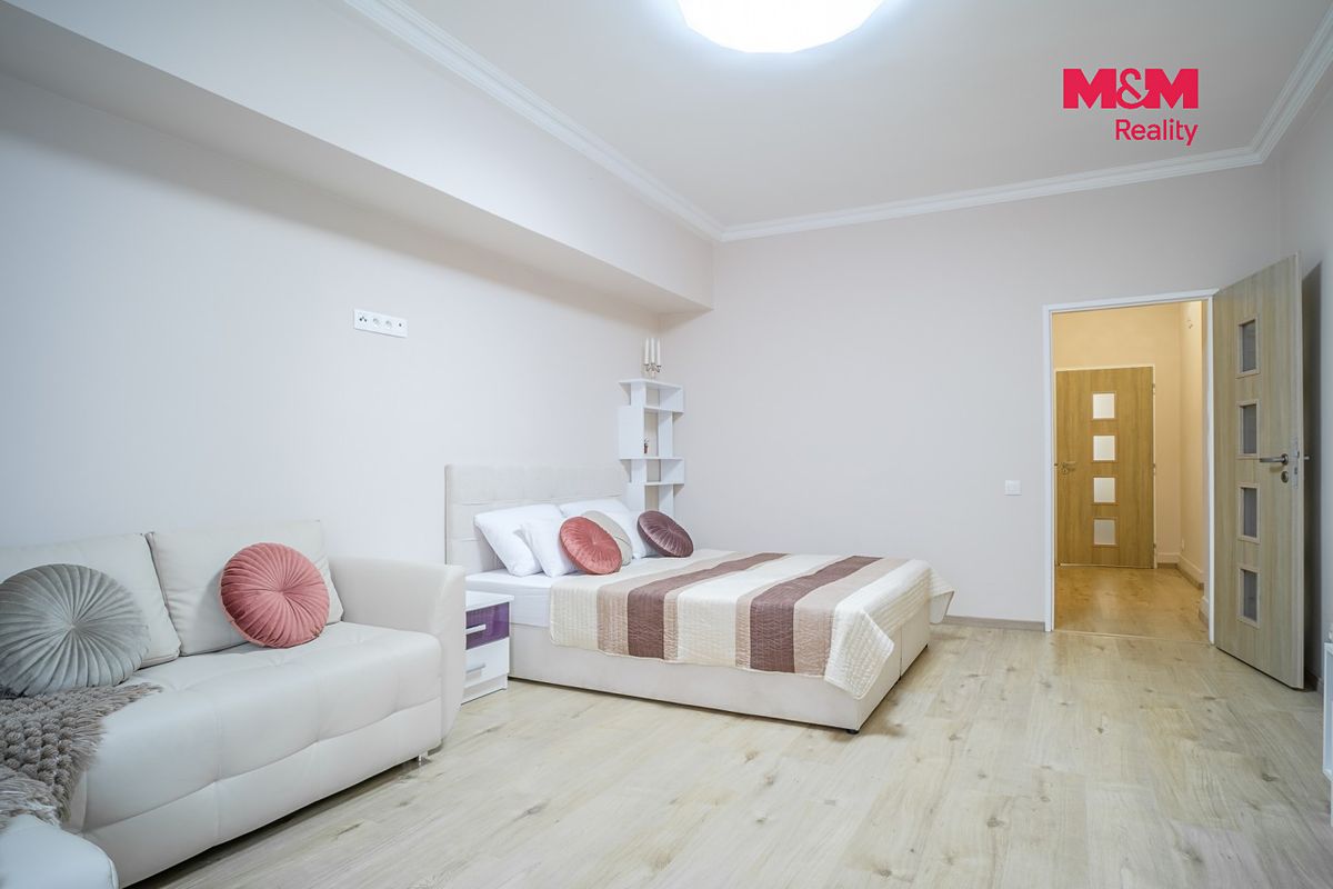 Pronájem bytu 1+1 40 m² – fotografie 4