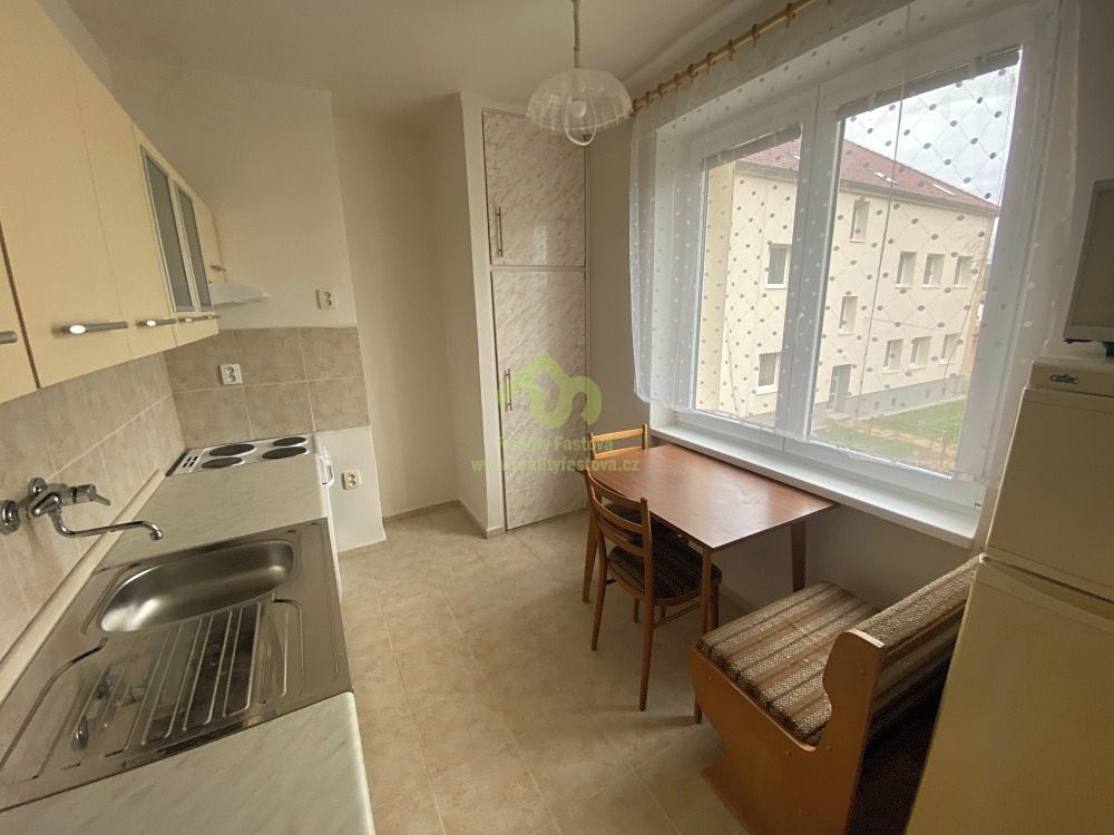 Pronájem bytu 2+1 60 m² – fotografie 4
